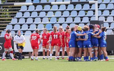 270425 - Italy v Wales, Guinness Women’s Six Nations 2025 - Italy celebrate the win as Wales regroup at the end of the match