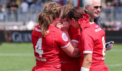 270425 - Italy v Wales, Guinness Women’s Six Nations 2025 - Abbie Fleming of Wales, Kate Williams of Wales and Georgia Evans of Wales at the end of the match