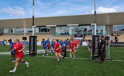 270425 - Italy v Wales, Guinness Women’s Six Nations 2025 - The Wales team walk out at the start of the match