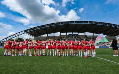 270425 - Italy v Wales, Guinness Women’s Six Nations 2025 - The Wales team during the anthems