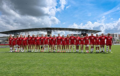 270425 - Italy v Wales, Guinness Women’s Six Nations 2025 - The Wales team during the anthems