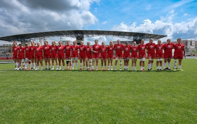 270425 - Italy v Wales, Guinness Women’s Six Nations 2025 - The Wales team during the anthems