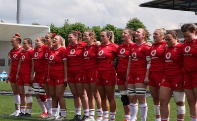 270425 - Italy v Wales, Guinness Women’s Six Nations 2025 - The Wales team during the anthems