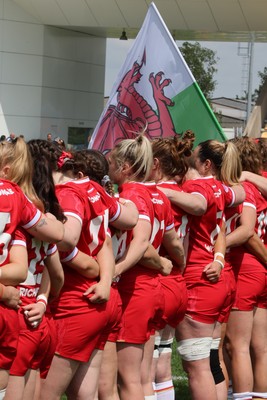 270425 - Italy v Wales, Guinness Women’s Six Nations 2025 - The Wales team during the anthems