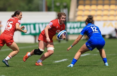 270425 - Italy v Wales, Guinness Women’s Six Nations 2025 - Kate Williams of Wales