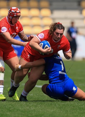 270425 - Italy v Wales, Guinness Women’s Six Nations 2025 - Gwenllian Pyrs of Wales