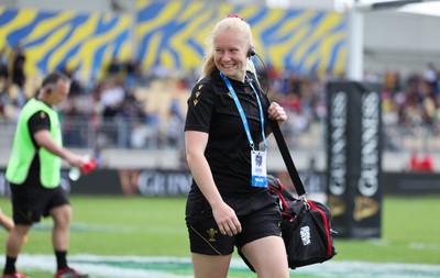 270425 - Italy v Wales, Guinness Women’s Six Nations 2025 - Eve Holcombe
