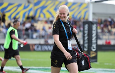 270425 - Italy v Wales, Guinness Women’s Six Nations 2025 - Eve Holcombe
