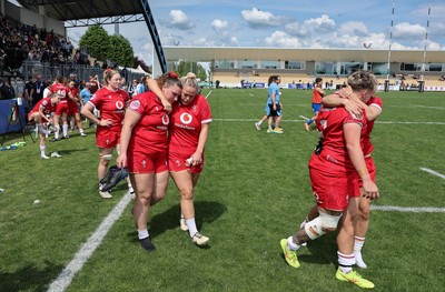 270425 - Italy v Wales, Guinness Women’s Six Nations 2025 - Gwenllian Pyrs of Wales and Kelsey Jones of Wales at the end of the match