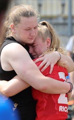 270425 - Italy v Wales, Guinness Women’s Six Nations 2025 - Alaw Pyrs of Wales consoles Catherine Richards of Wales at the end of the match