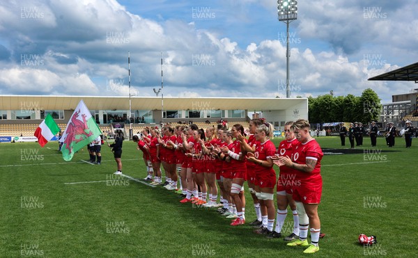 270425 - Italy v Wales, Guinness Women’s Six Nations 2025 - The Wales team during the anthems
