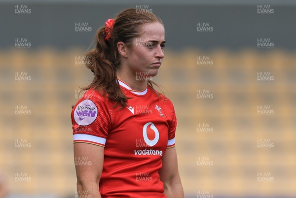 270425 - Italy v Wales, Guinness Women’s Six Nations 2025 - Lisa Neumann of Wales