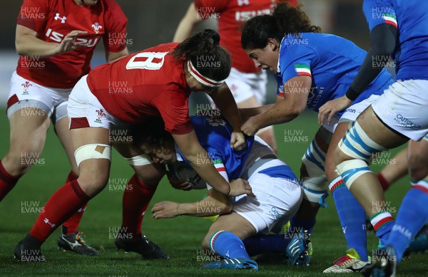 090219 - Italy v Wales - Guinness Women's Six Nations -  Siwan Lillicrap of Wales  and Manuela Furlan of Italy 