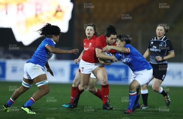 090219 - Italy v Wales - Guinness Women's Six Nations -  Alicia McComish of Wales with the ball