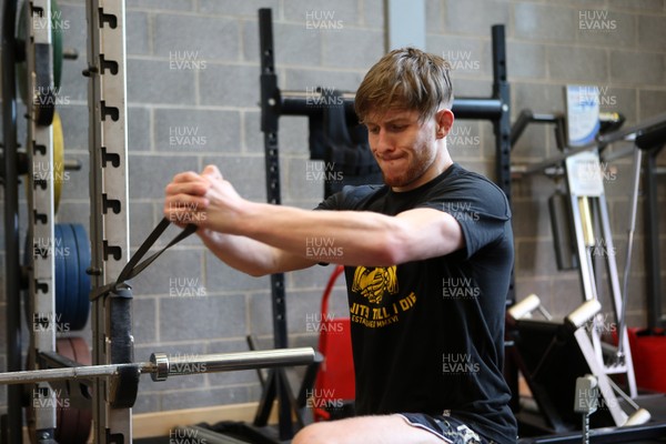 180419 - MMA fighter and Cage Warriors World Champion Jack Shore trains at Dragons Rugby HQ - 
