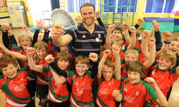 090413 - Cardiff Blues -Jamie Roberts at his old school Ysgol y Wern in Llanishen, Cardiff 