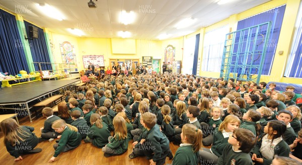 090413 - Cardiff Blues -Jamie Roberts at his old school Ysgol y Wern in Llanishen, Cardiff 