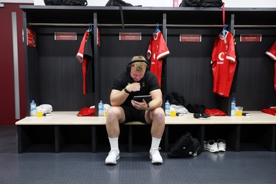 050725 - Japan v Wales - Summer Tour First Test - Dewi Lake of Wales in the dressing room