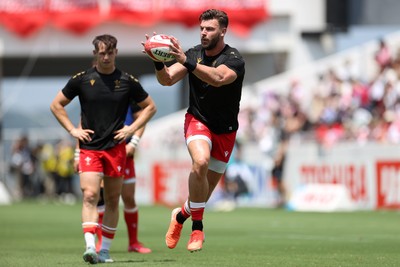050725 - Japan v Wales - Summer Tour First Test - Johnny Williams of Wales 