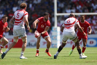050725 - Japan v Wales - Summer Tour First Test - Johnny Williams of Wales 