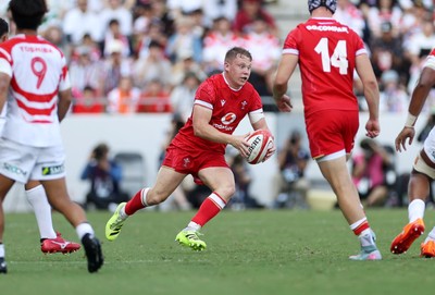 050725 - Japan v Wales - Summer Tour First Test - Sam Costelow of Wales 