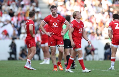 050725 - Japan v Wales - Summer Tour First Test - Dejected James Ratti and Blair Murray of Wales 