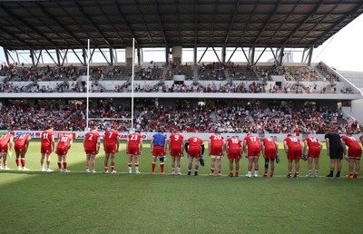 050725 - Japan v Wales - Summer Tour First Test - Wales bow to the fans in the stadium
