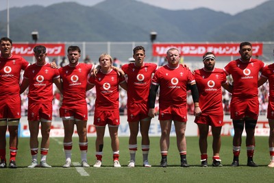 050725 - Japan v Wales - Summer Tour First Test - Wales sing the anthem