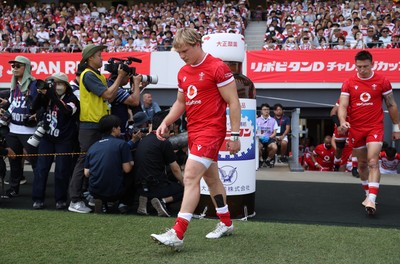 050725 - Japan v Wales - Summer Tour First Test - Blair Murray of Wales 
