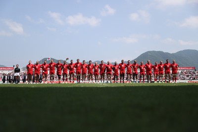 050725 - Japan v Wales - Summer Tour First Test - Wales sing the anthem