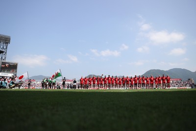 050725 - Japan v Wales - Summer Tour First Test - Wales sing the anthem