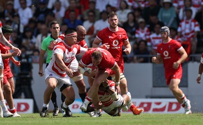 050725 - Japan v Wales - Summer Tour First Test - Dewi Lake of Wales 