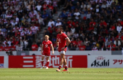 050725 - Japan v Wales - Summer Tour First Test - Johnny Williams of Wales 