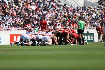 050725 - Japan v Wales - Summer Tour First Test - Scrum