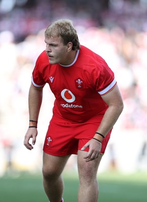 050725 - Japan v Wales - Summer Tour First Test - Archie Griffin of Wales 