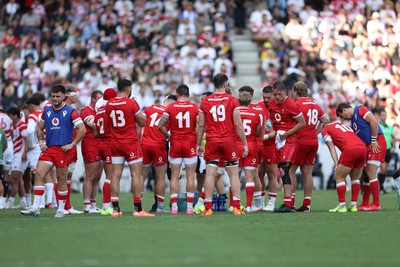 050725 - Japan v Wales - Summer Tour First Test - Wales during a water break