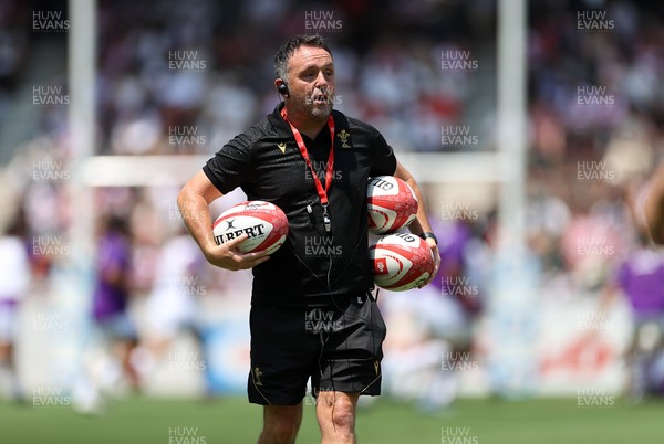050725 - Japan v Wales - Summer Tour First Test - Wales Head Coach Matt Sherratt 