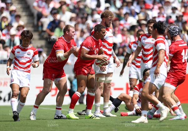 050725 - Japan v Wales - Summer Tour First Test - Ben Thomas of Wales celebrates scoring a try