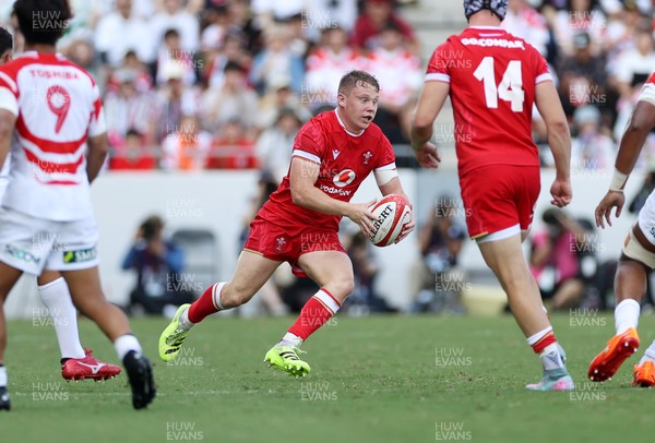 050725 - Japan v Wales - Summer Tour First Test - Sam Costelow of Wales 