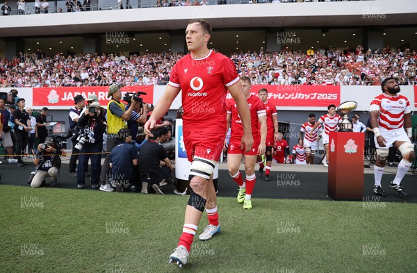 050725 - Japan v Wales - Summer Tour First Test - Ben Carter of Wales 