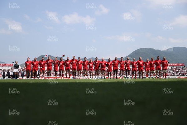 050725 - Japan v Wales - Summer Tour First Test - Wales sing the anthem