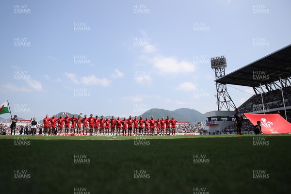 050725 - Japan v Wales - Summer Tour First Test - Wales sing the anthem