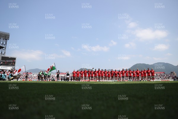 050725 - Japan v Wales - Summer Tour First Test - Wales sing the anthem