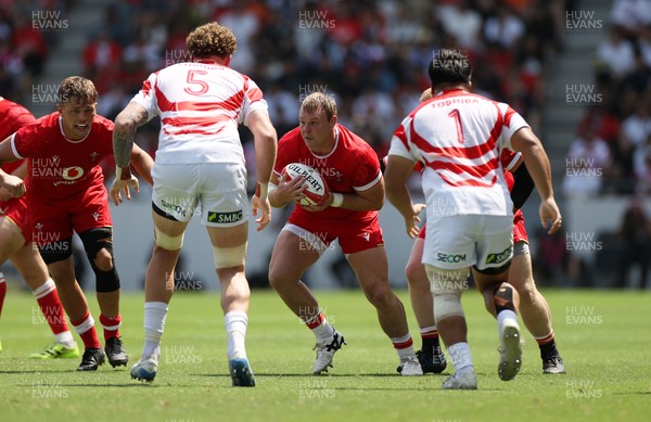 050725 - Japan v Wales - Summer Tour First Test - Dewi Lake of Wales 