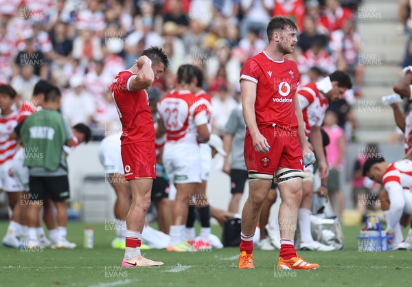 050725 - Japan v Wales - Summer Tour First Test - Josh Adams of Wales during a water break