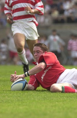 100601 - Japan v Wales - Shane Williams scores his second try
