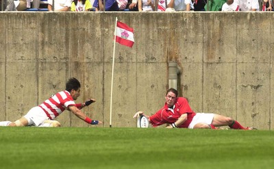 100601 - Japan v Wales - Shane Williams scores his first try