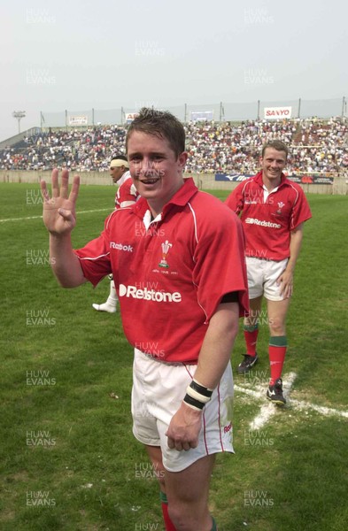 100601 - Japan v Wales - Shane Williams celebrates his four tries