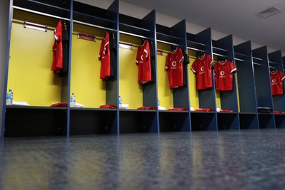 120725 - Japan v Wales - Summer Series - Second Test - Wales dressing room