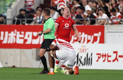 120725 - Japan v Wales - Summer Series - Second Test - Tommy Reffell of Wales celebrates at full time